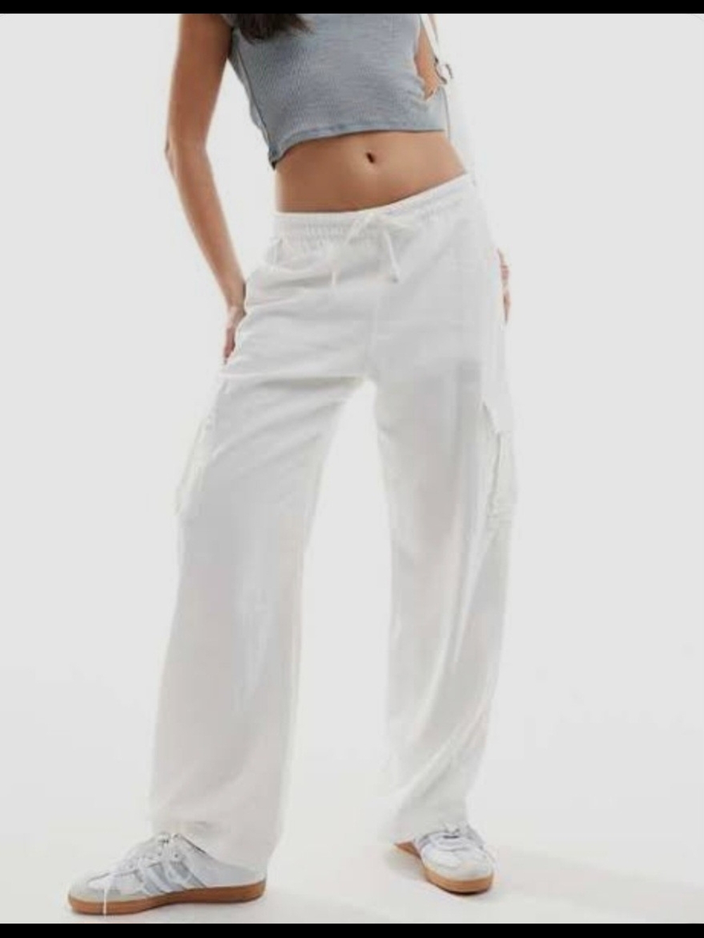 Hollister White Wide-Leg Cargo Pants